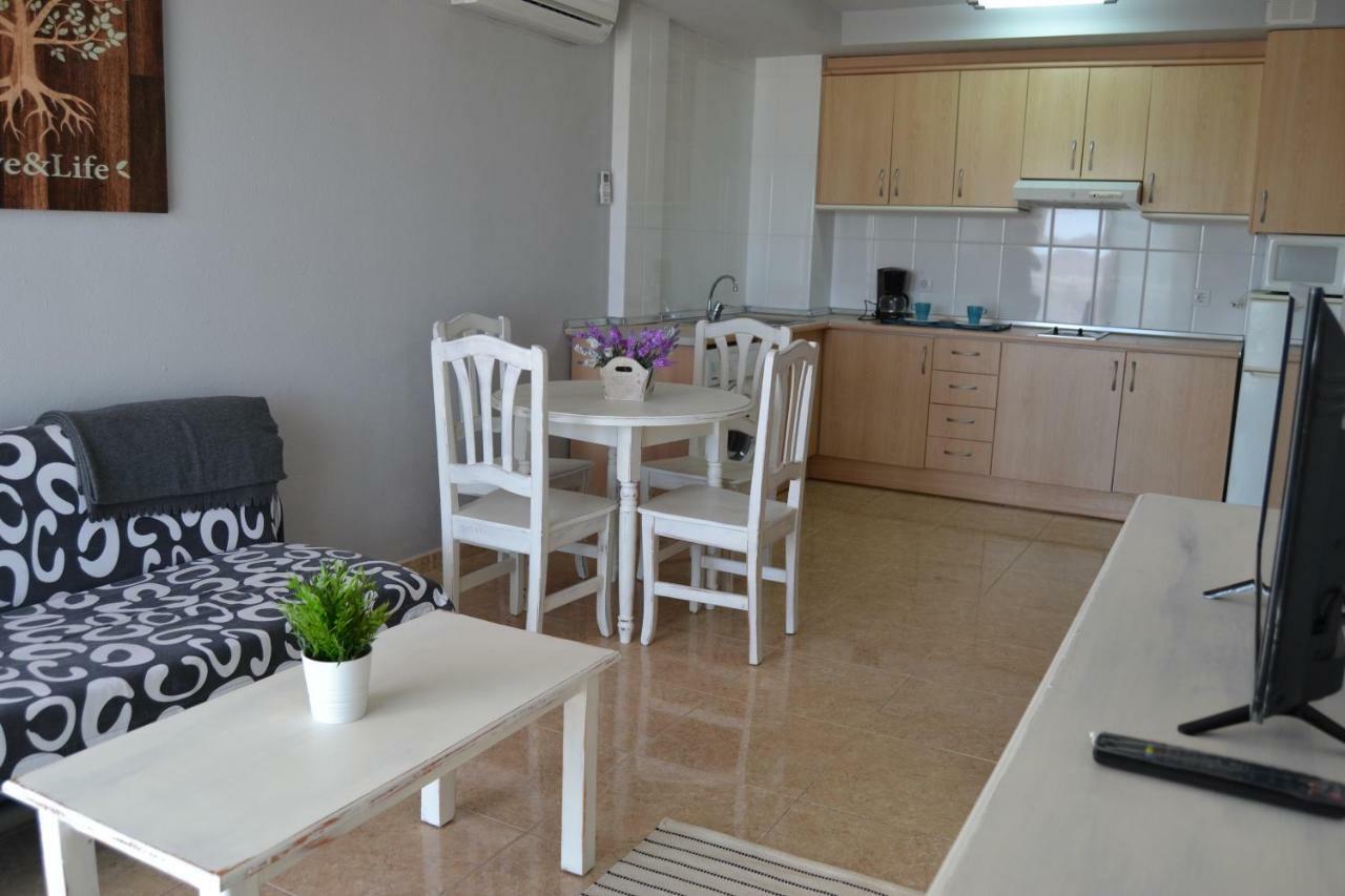Lovely Familiar Apartment With Pool In Cap Salou Exterior photo